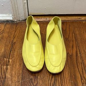 Beautiful Hereu leather flats